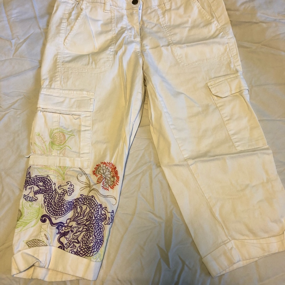 Super cute Da-nang capris